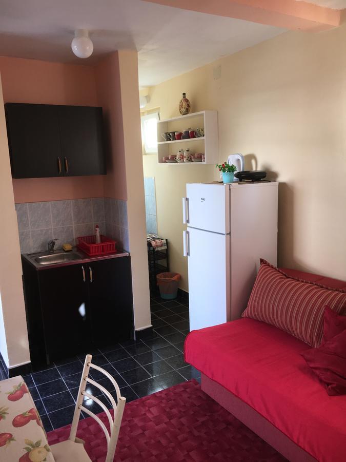 סוטומורה Apartman Tatjana מראה חיצוני תמונה
