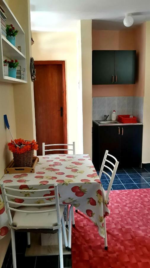 סוטומורה Apartman Tatjana מראה חיצוני תמונה