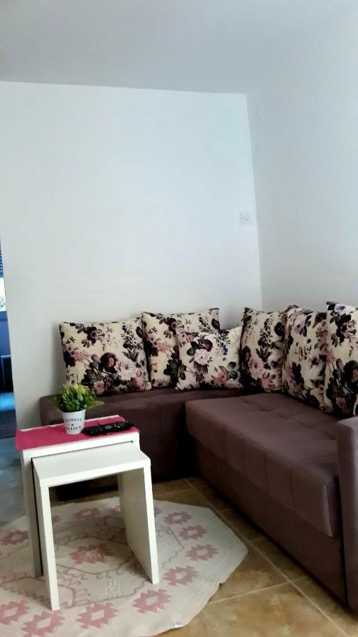סוטומורה Apartman Tatjana מראה חיצוני תמונה
