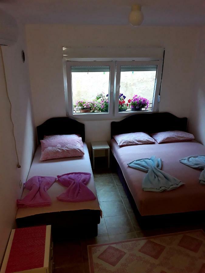 סוטומורה Apartman Tatjana מראה חיצוני תמונה