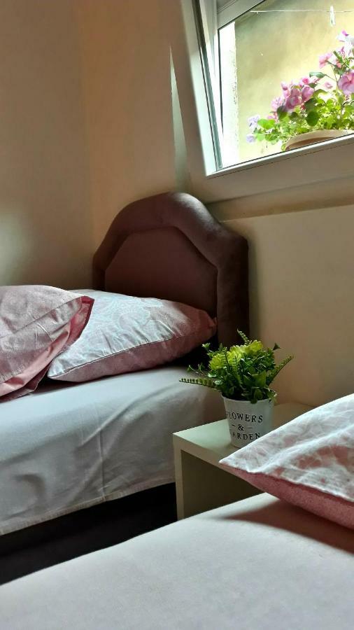 סוטומורה Apartman Tatjana מראה חיצוני תמונה