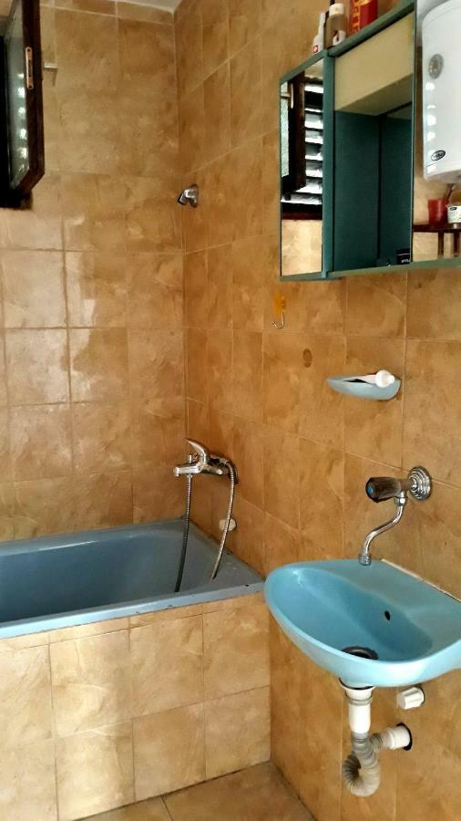 סוטומורה Apartman Tatjana מראה חיצוני תמונה